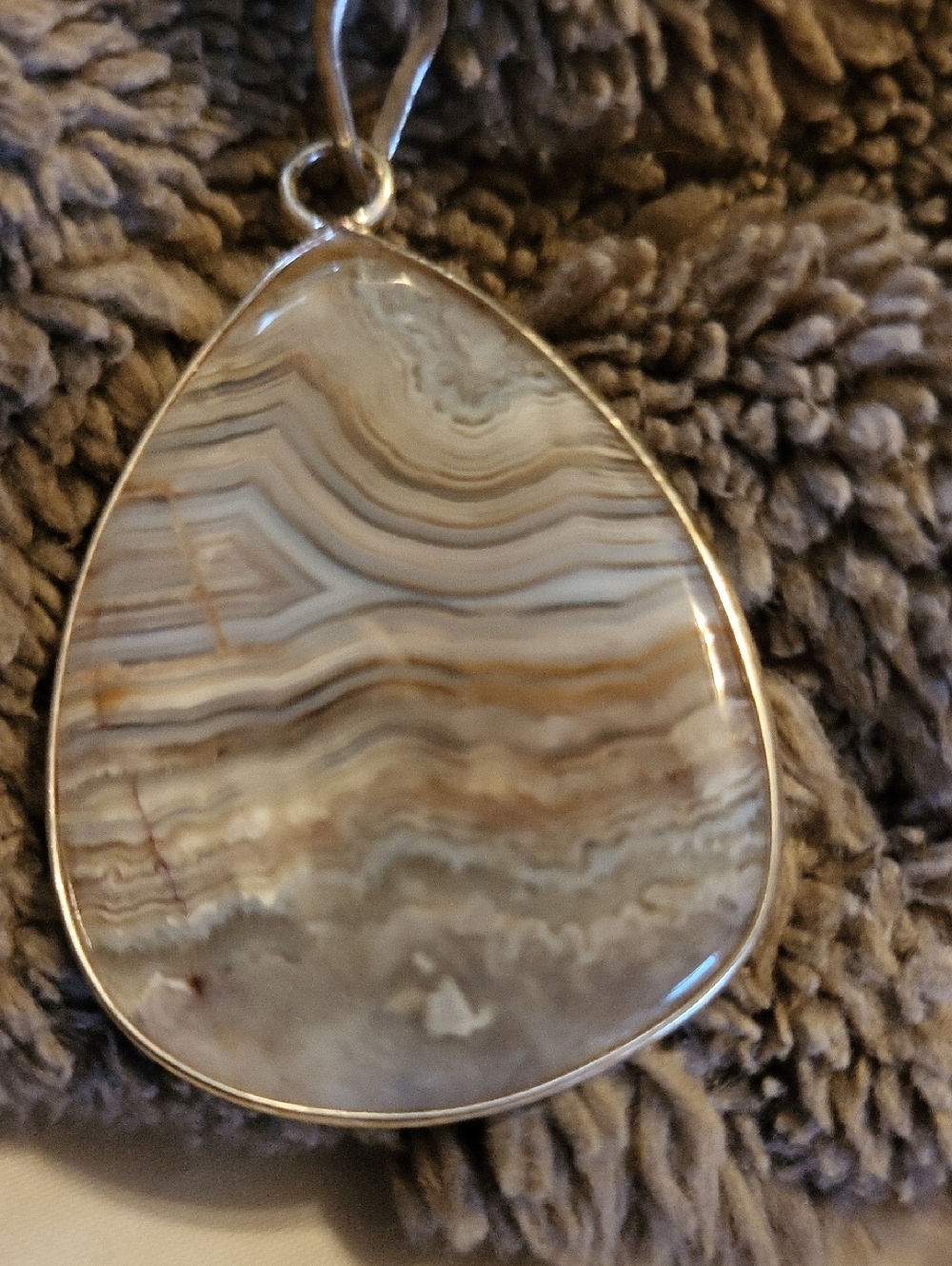 Source Unknown Silver Framed Teardrop Agate Necklace in Brown and Cream